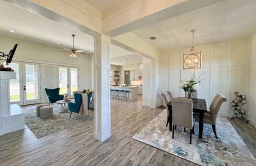 Dennis House | Beautiful Hillside Home Overlooking Dove Ridge Vineyard