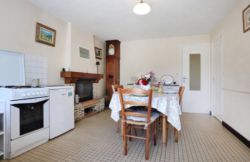 Andouille-Neuville House | Beautiful home in Andouillé-Neuville