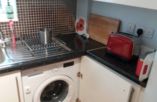 Crosby Apartment | Beautiful Home from Home Two Bedroom Apartment in Crosby, Liverpool, UK