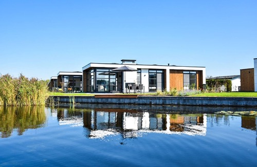 Loosdrecht House | Beautiful holiday home in a holiday park