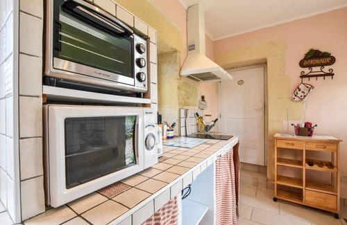 Monprimblanc House | Beautiful holiday home with swimming pool