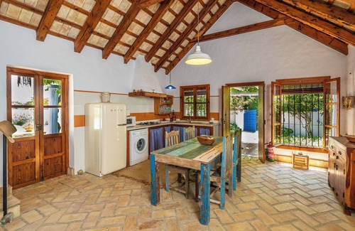El Palmar House | Beautiful Holiday Home "Cortijo del Huerto" near the Beach