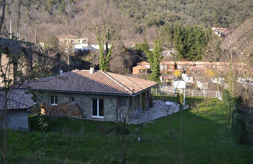 Meyras Villa | Beautiful holiday home on the banks of the river Ardèche with private beach