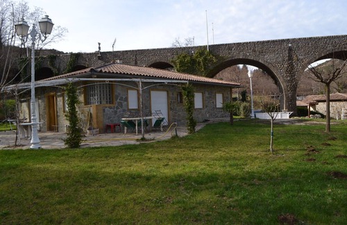 Meyras Villa | Beautiful holiday home on the banks of the river Ardèche with private beach