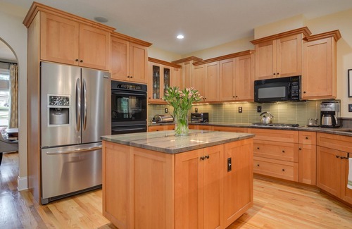 Evans House | Beautiful home for MASTERS rental