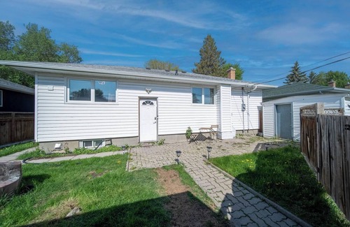 Winnipeg House | Beautiful Home In A Prime Location