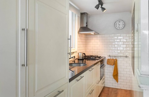 Baarland House | Beautiful home in Baarland with WiFi