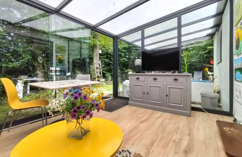 Baarland House | Beautiful home in Baarland with WiFi