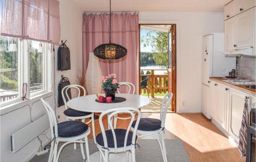Finspang House | Beautiful Home In Finspång With Wifi
