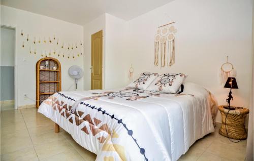 Mejannes-le-Clap House | Beautiful Home In Méjannes-Le-Clap