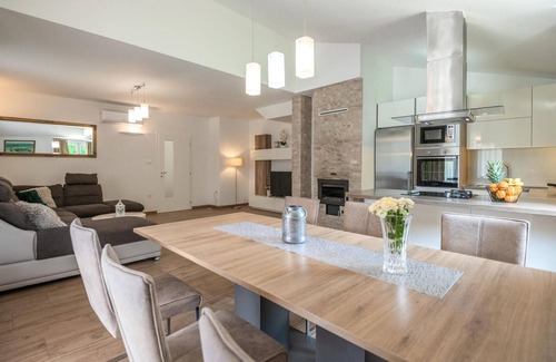 Kamenmost House | Beautiful home in Kamen Most