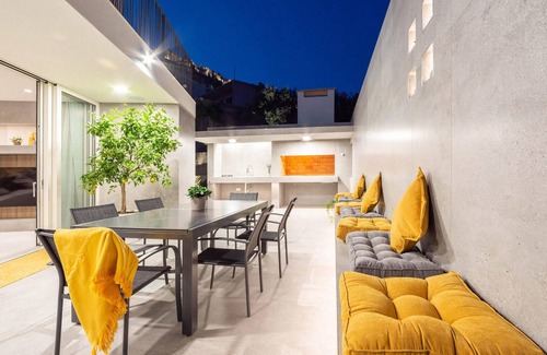 Klis House | Beautiful home in Klis with WiFi