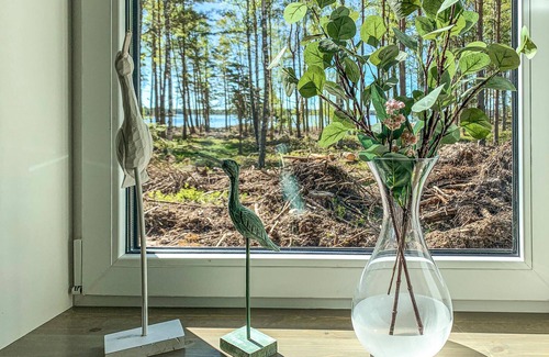 Saffle House | Beautiful home in Säffle with kitchen