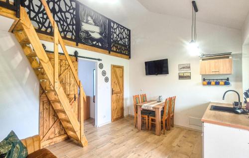 Gaski House | Beautiful Home In Sarbinowo With Wifi