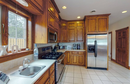 Hammondsport House | Beautiful home in protected cove on Keuka Lake!