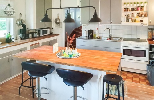 Vimmerby Municipality House | Beautiful home in Vimmerby with kitchen