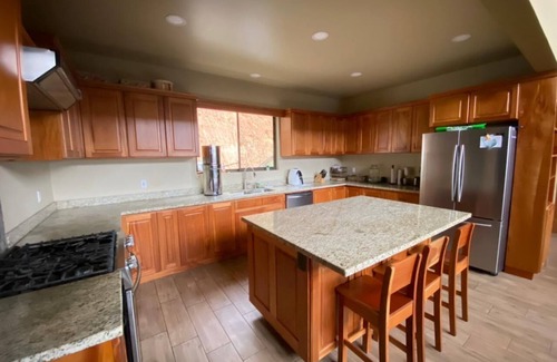 Garabito House | Beautiful home located in the mountains in the tropical rainforest of Costa Rica