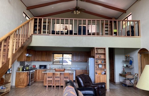 Garabito House | Beautiful home located in the mountains in the tropical rainforest of Costa Rica