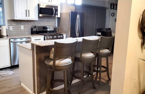 Syracuse House | Beautiful home near Drumlins Country Club/SU