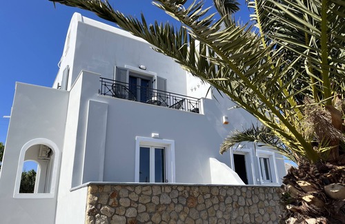 Agios Georgios Apartment | Beautiful home near the sea. The taxes is 8€ per night you pay cash with checkin