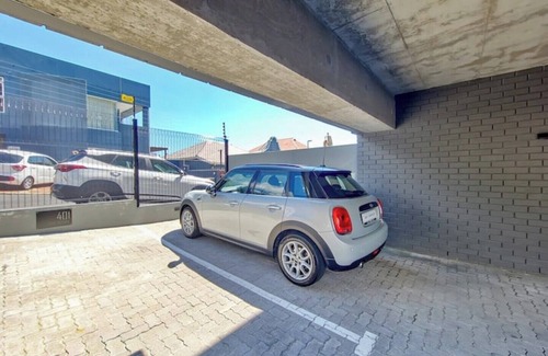 Fresnaye Apartment | Beautiful Home Perfect Location!