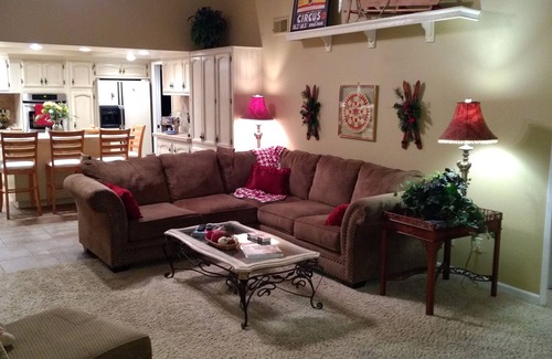 Santa Maria House | BEAUTIFUL HOME W/HOT TUB - WINE COUNTRY - Extended Stays
