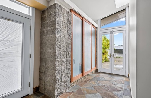 Ridgefield House | Beautiful home with hot tub just minutes away from Ilani Casino!
