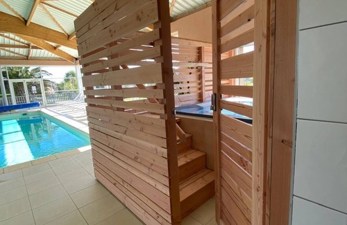 Guisseny Cottage | BEAUTIFUL HOUSE 100 METRES FROM THE BEACH WITH HEATED INDOOR POOL