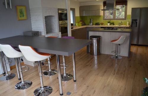 Lehon House | BEAUTIFUL HOUSE IN DINAN WITH LARGE TERRACE AND SPACIOUS ROOMS