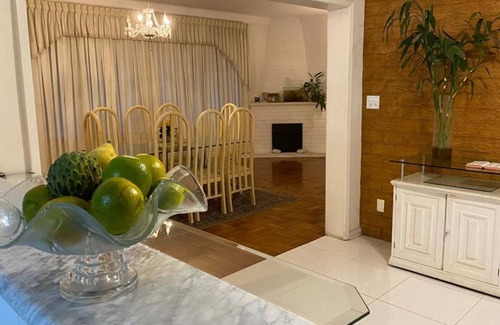 Duques House | Beautiful house near the Quitandinha Palace, with swimming pool and leisure area.
