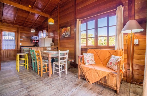 Praia do Rosa House | BEAUTIFUL HOUSE WITH GOOD TASTE, COMFORT AND SECURITY - up to 6 people