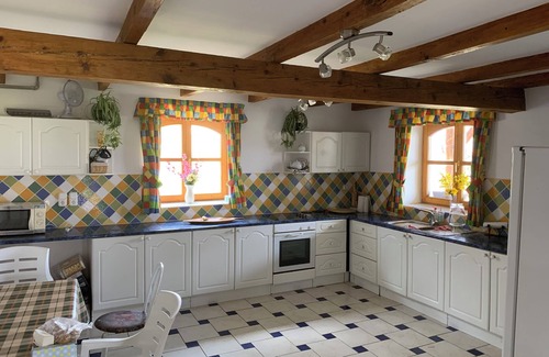 Kiskunfelegyhaza House | Beautiful Hungarian Retreat suitable for Families