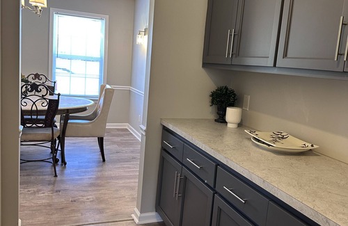 Glennville House | Beautiful in town accommodations, spacious, private backyard.