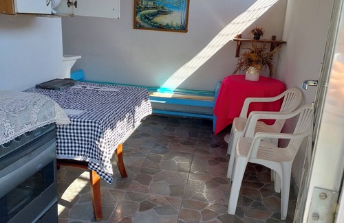 Maracana Apartment | Beautiful Independent and Exclusive Complete Suite 3 Blocks from the Beach!