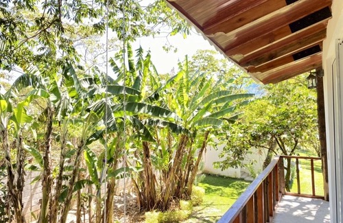San Pablo La Laguna Apartment | Beautiful Lakefront Treehouse