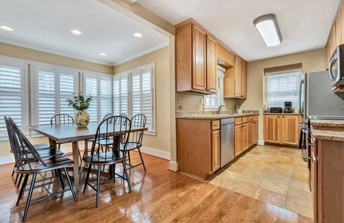 Moneta House | Beautiful Lake View with Gentle Sloping Lot to Lake