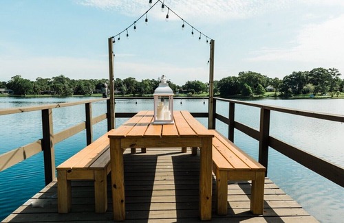 Casselberry House | * Beautiful Lakehouse with Pool and Movie Theater*