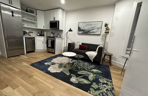 Bedford-Stuyvesant Apartment | Beautiful large true 2 bed room/2 full bathroom in a Brooklyn brownstone
