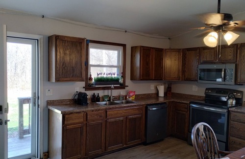 Pomona House | Beautiful location in the secluded woodsn