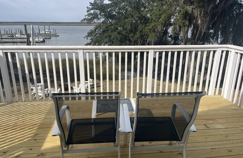 Daufuskie Island House | Beautiful Loft with Dock on Inter coastal WaterwaynGorgeous SunsetnCome by boat!