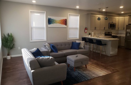 Paterson Apartment | ✔Beautiful Luxury Apartment ✔15 mi from American Dream Mall & Prudential Center.