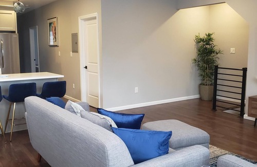 Paterson Apartment | ✔Beautiful Luxury Apartment ✔15 mi from American Dream Mall & Prudential Center.