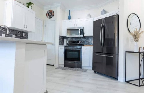 Loughman Condo | Beautiful Luxury Condo