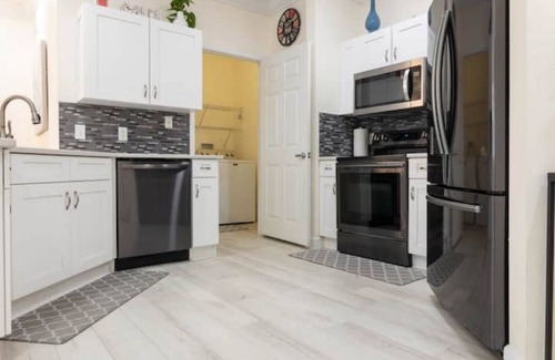 Loughman Condo | Beautiful Luxury Condo