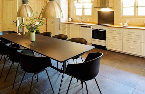 Vaxtorp Cabin | Beautiful luxury log cabin. Two private terrasses. Open fireplace. Pet friendly