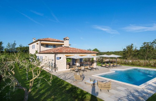 Korenici Villa | Beautiful luxury villa with private sports & ECO resort, Istria, Croatia