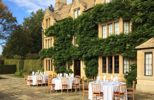 Longborough House | Beautiful Manor House in the Heart of the Cotswolds