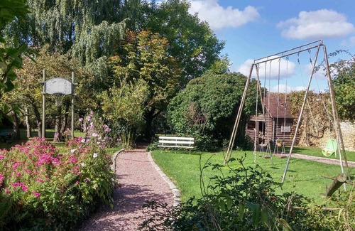 Jort House | Beautiful manor house, 5 bedrooms, 10/12 pers, large garden. Be at home!