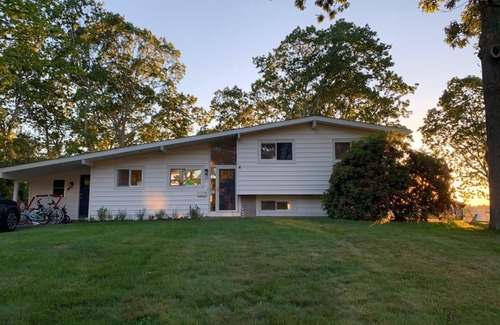 Old Saybrook House | Beautiful Marsh Views in a Beach Community