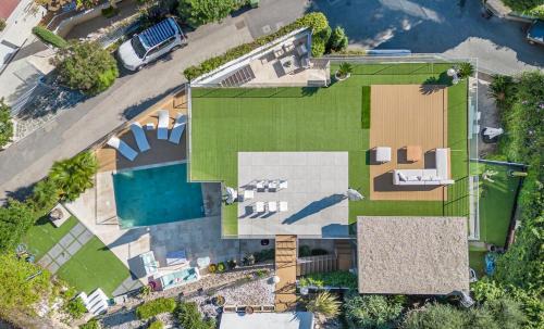 La Celle-sous-Gouzon Villa | Beautiful modern villa sea view BEL AIR eze bord de mer
